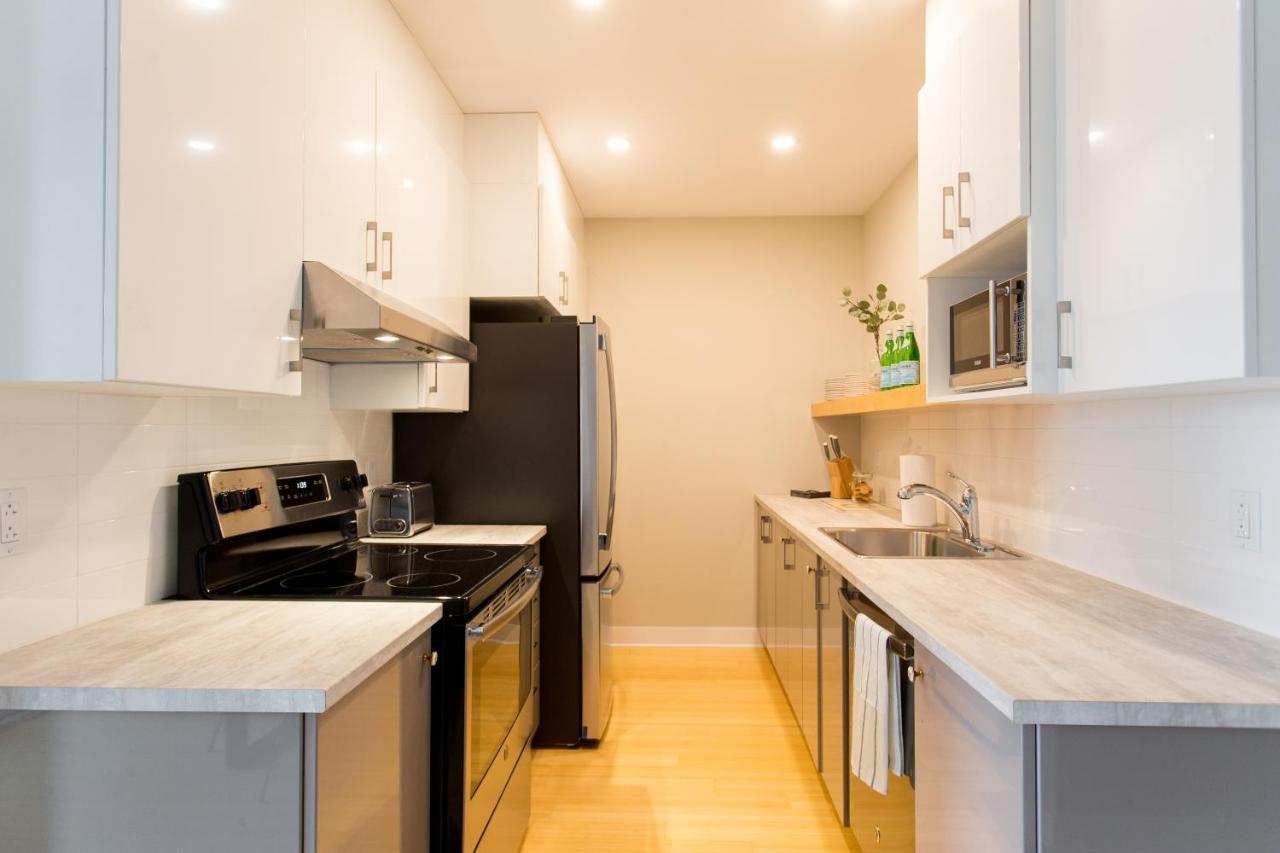 Trendy Little Italy 3 Bedroom Condo By Den Stays Montreal Luaran gambar